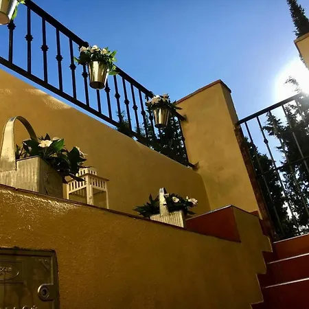 アパート With One Bedroom In Estepona, With Pool Access And Furnished *